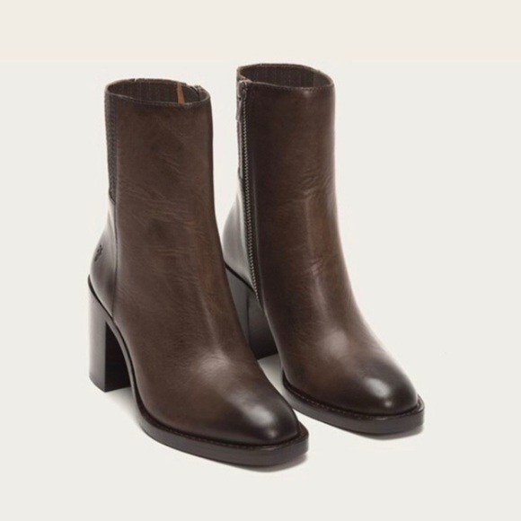 Frye Shoes - Frye Pia Chelsea Leather Boots. Size 7. Color Slate. Excellent cond Retail $358.